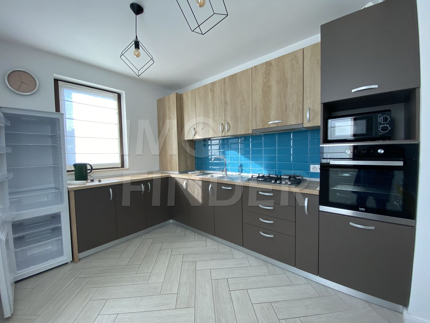 Vânzare apartament 3 camere, 100 mp gradina. zona Zorilor, imobil nou - Poză 1