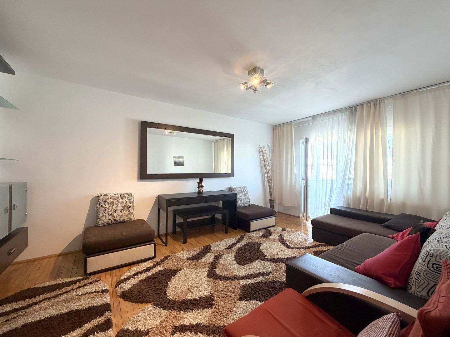 2 camere 56.75mp | 2 balcoane - Aviatiei - Poză 1