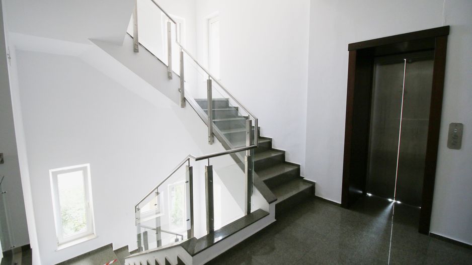 Inchiriere spatiu birouri - Poză 2