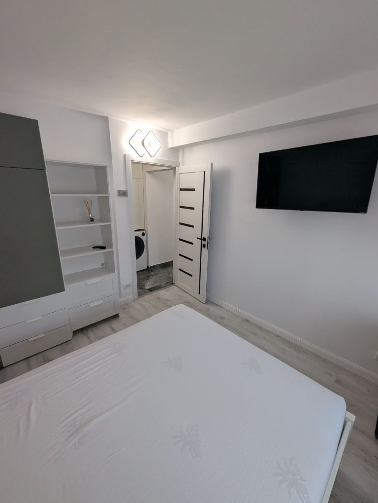 Apartament 2 camere, decomandat - Poză 2