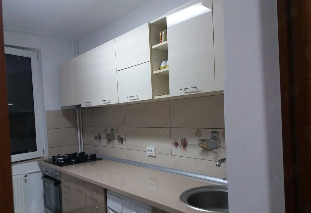 De închiriat: Ap. 3 camere - Bd. Constantin Brâncoveanu / Huedin (La Grași) - Poză 2