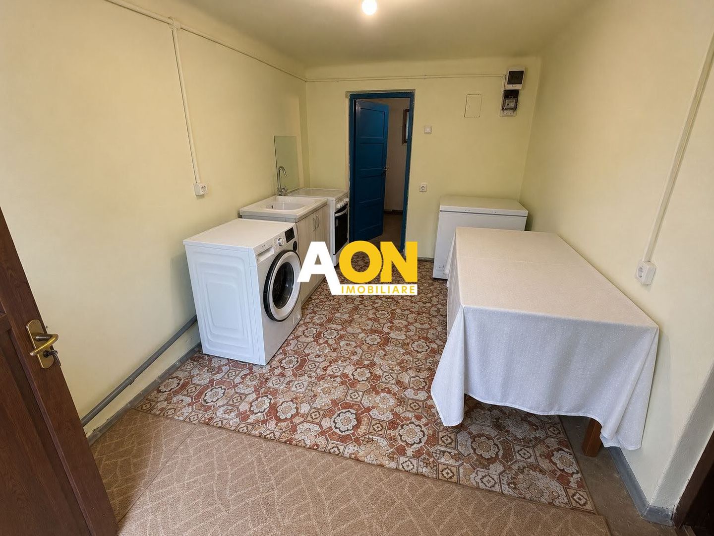 Casă cu 7 camere de vânzare în Meteș, 810 mp teren - Poză 8