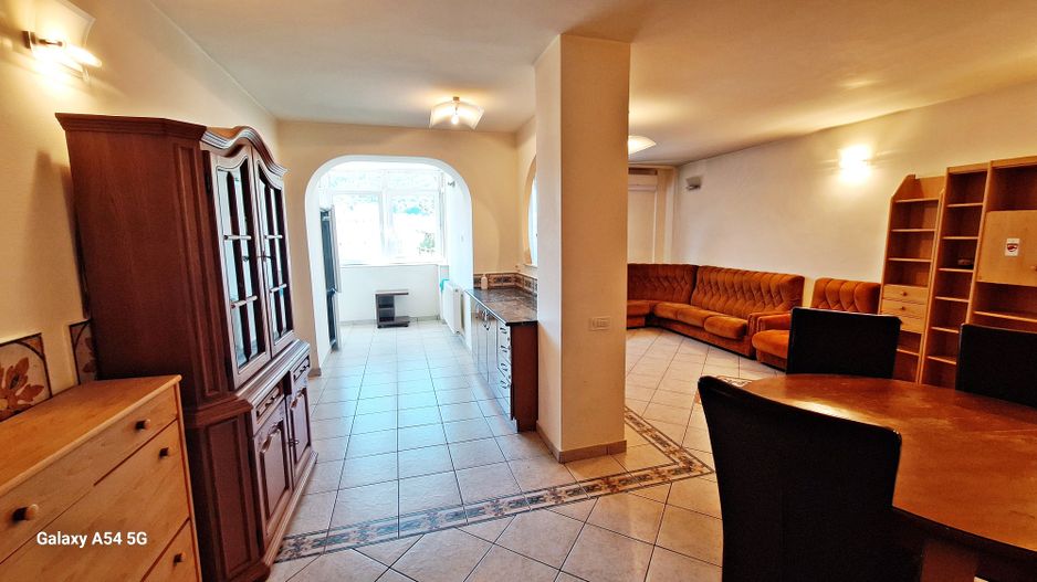 Centrul Civic, apartament cu 4 camere, 78mp+5mp balcon, 175000 euro - Poză 4