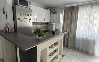 Apartament cu 3 camere de vânzare în Arhitectilor - Calea Cisnadiei, Sibiu - Poză 1
