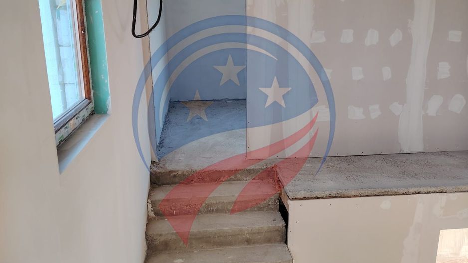 Vilă semifinisată de vânzare str. Remetea 217 mp si 670 mp teren - Poză 9