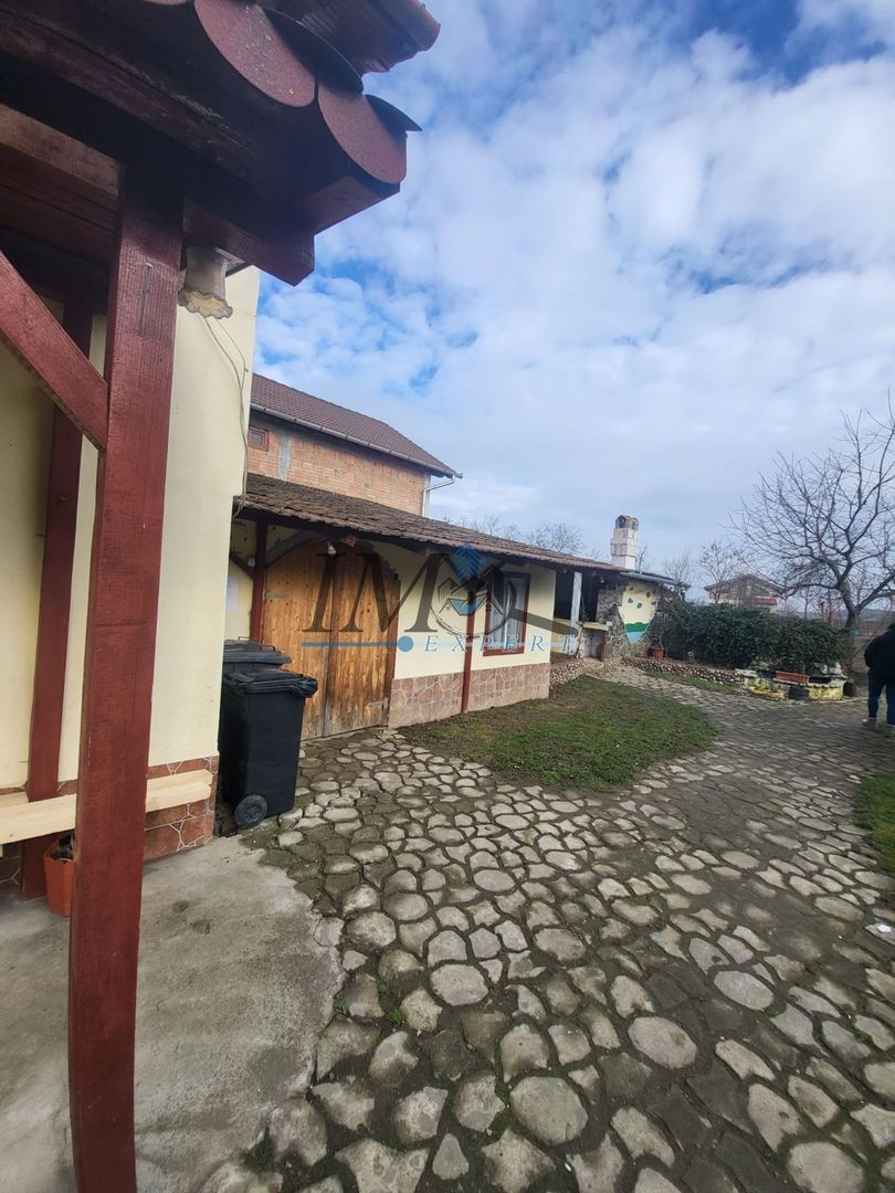 Casa finisata modern in Vintu de Jos - Poză 9