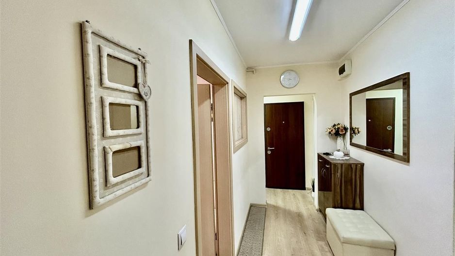 Apartament de închiriat în Sibiu – 3 camere, decomandat, 2 băi, 80 mp - Poză 8
