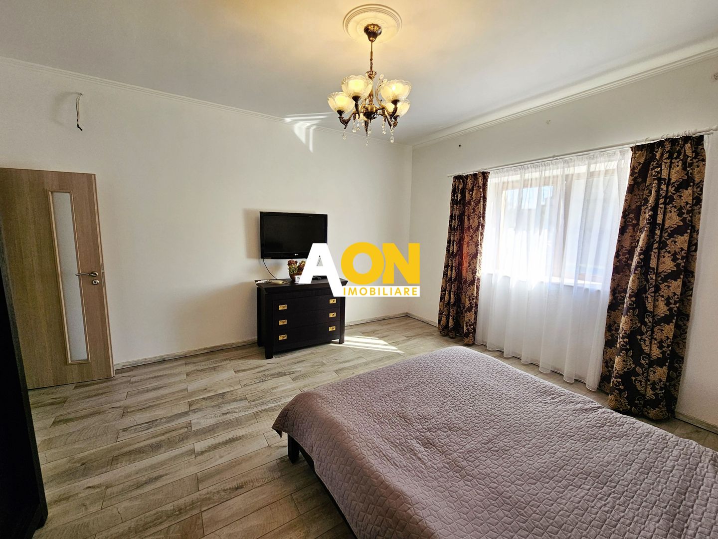 Apartament 2 camere, la casa, zona Centru - Poză 10