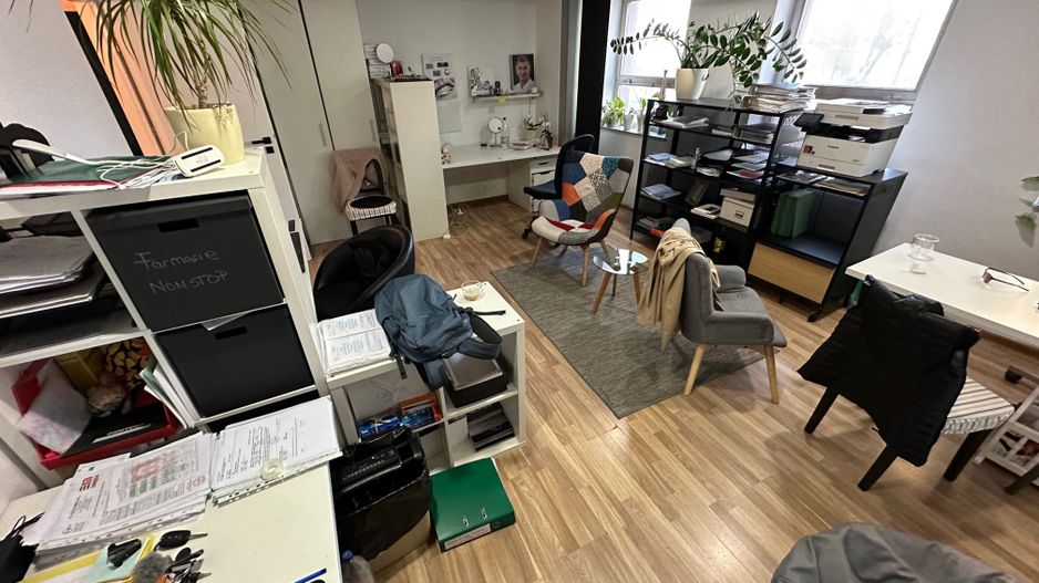 Spatiu în clădire de birouri - Poză 11