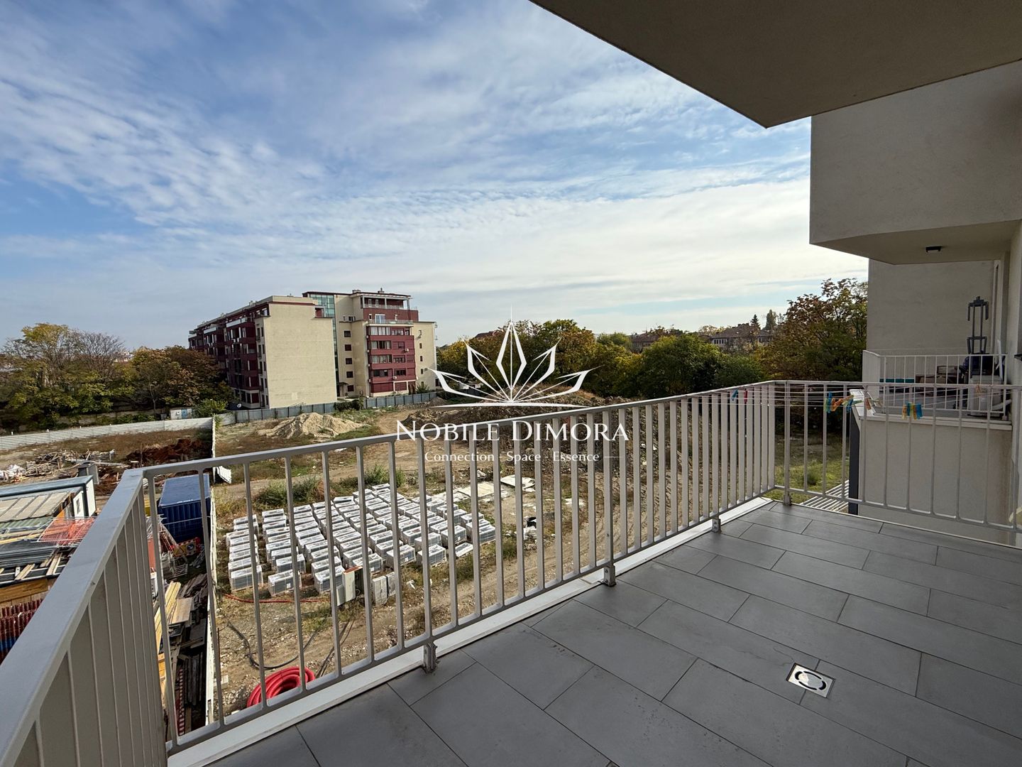 ISHO - Apartament cu 4 camere de lux, 2 bai, 2 balcoane, parcare privata - Poză 18