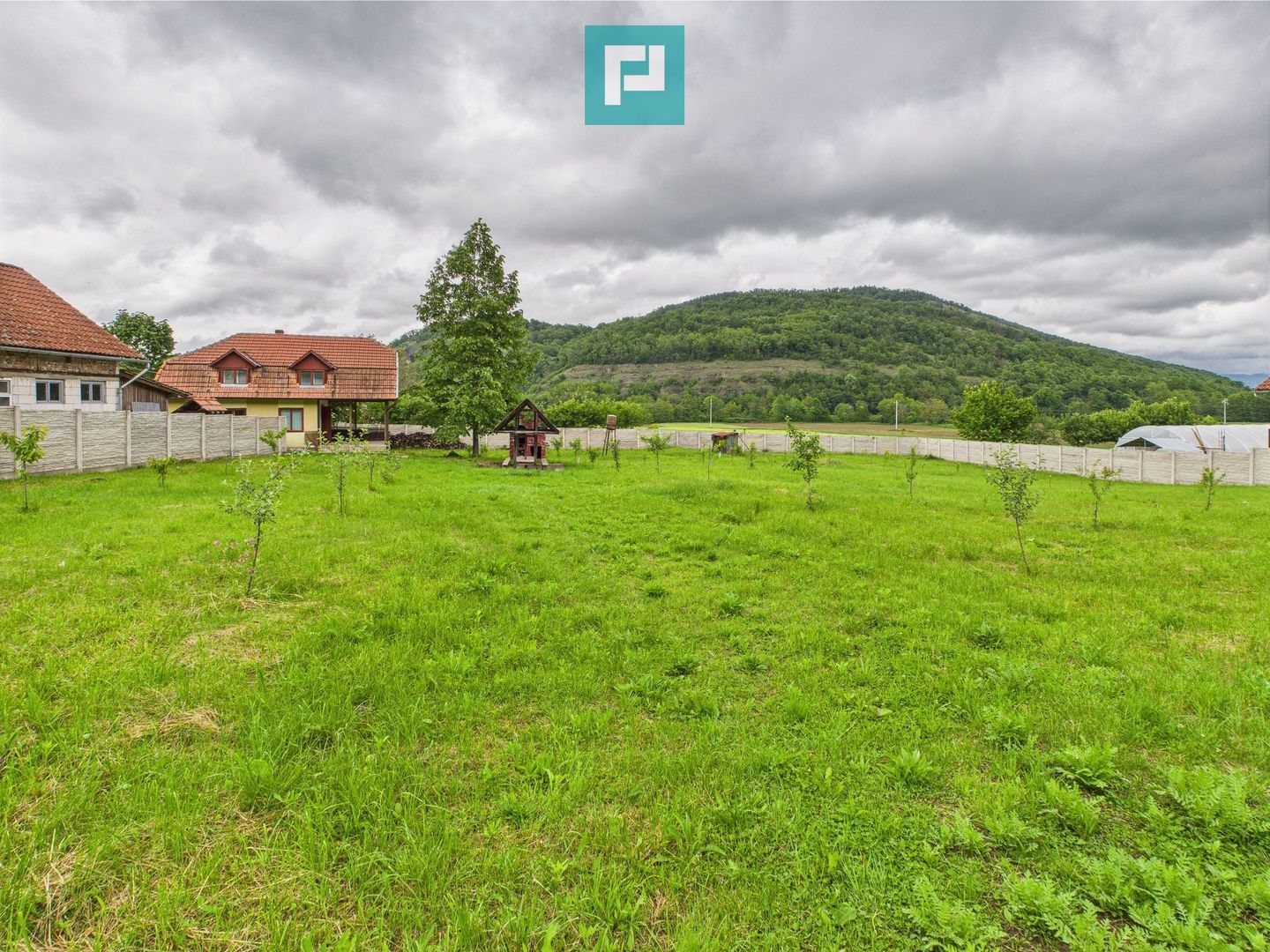 Casă în localitatea Gurahonț - Arad, teren 2914 mp - Poză 17