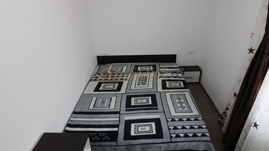 la 3-5 minute de Spitalul Judetean, Complex, centrala proprie, renovat recent - Poză 1