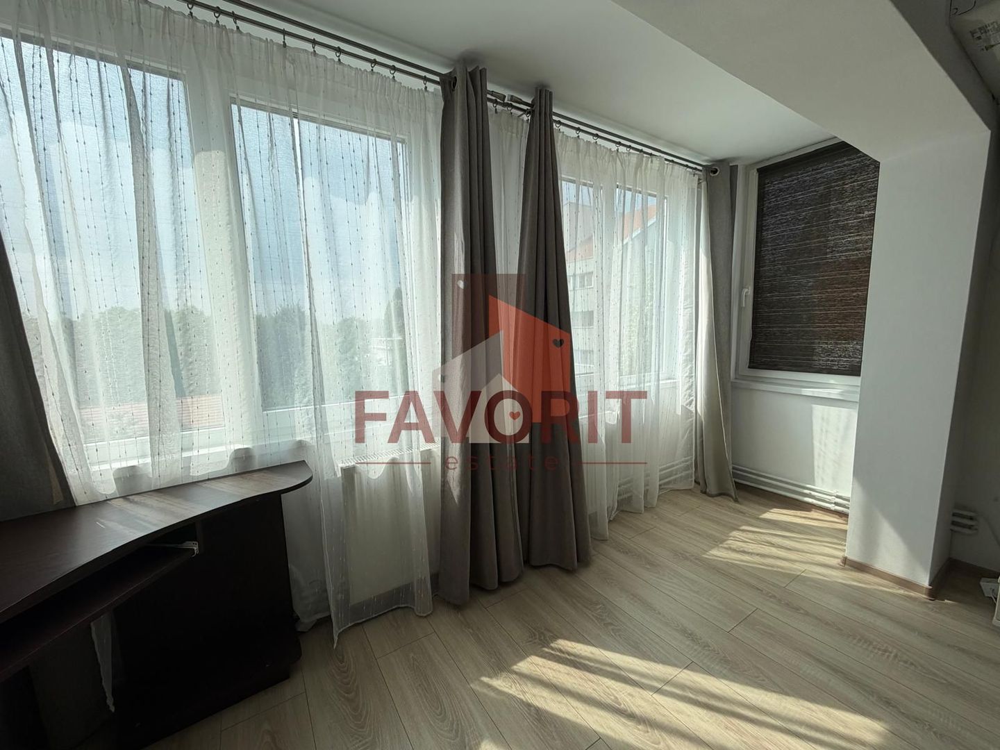 2 camere | centrala proprie | etaj intermediar | zona excelenta | - Poză 4