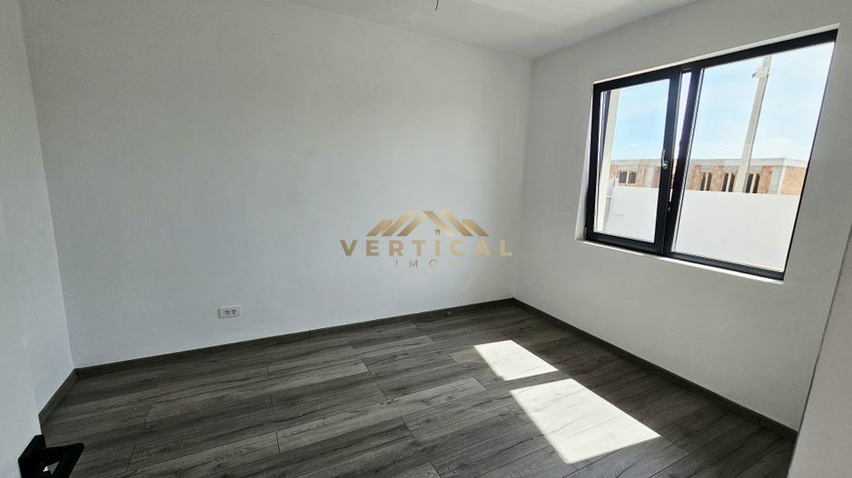 Casa 3 camere in centrul comunei Berceni - Poză 9