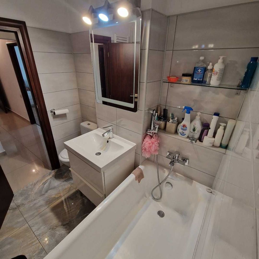 Apartament 3 camere | 70 mp | 1,5 min metrou | Mobilat,utila | Renovat - Poză 6