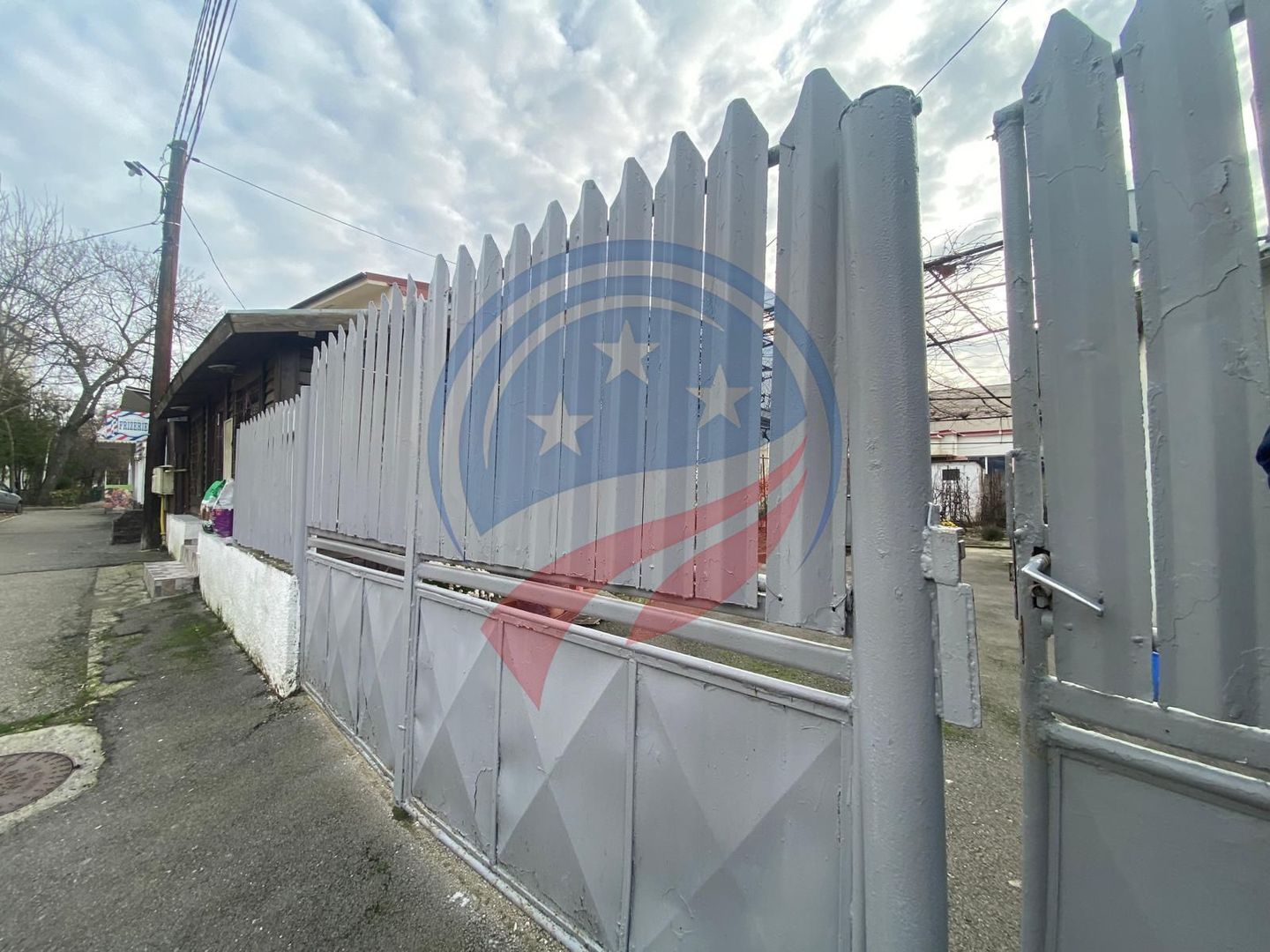 TEREN 400 M CU SPATII COMERCIALE ACTIVE - Poză 3