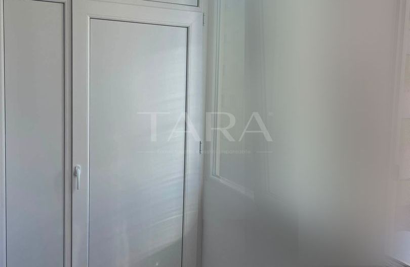 Apartament modern cu 3 camere, balcon închis, boxă, zona Eroilor. - Poză 10
