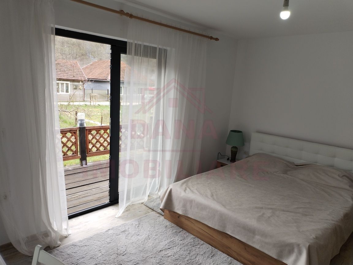 CASĂ DE VÂNZARE ÎN RUSCA MONTANĂ\JUD. CS - Poză 6