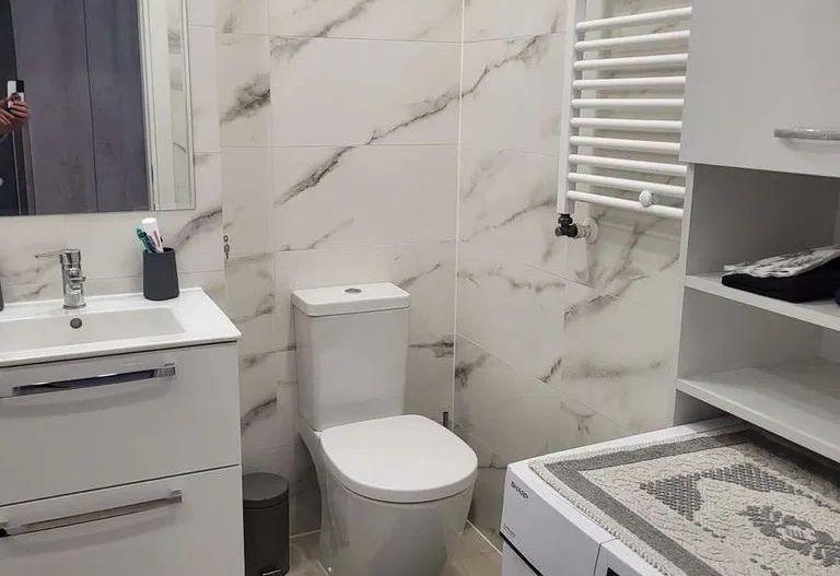 GARSONIERA HILS BRAUNER, PARCARE, BUCATARIE INCHISA, METROU 7 MINUTE - Poză 8