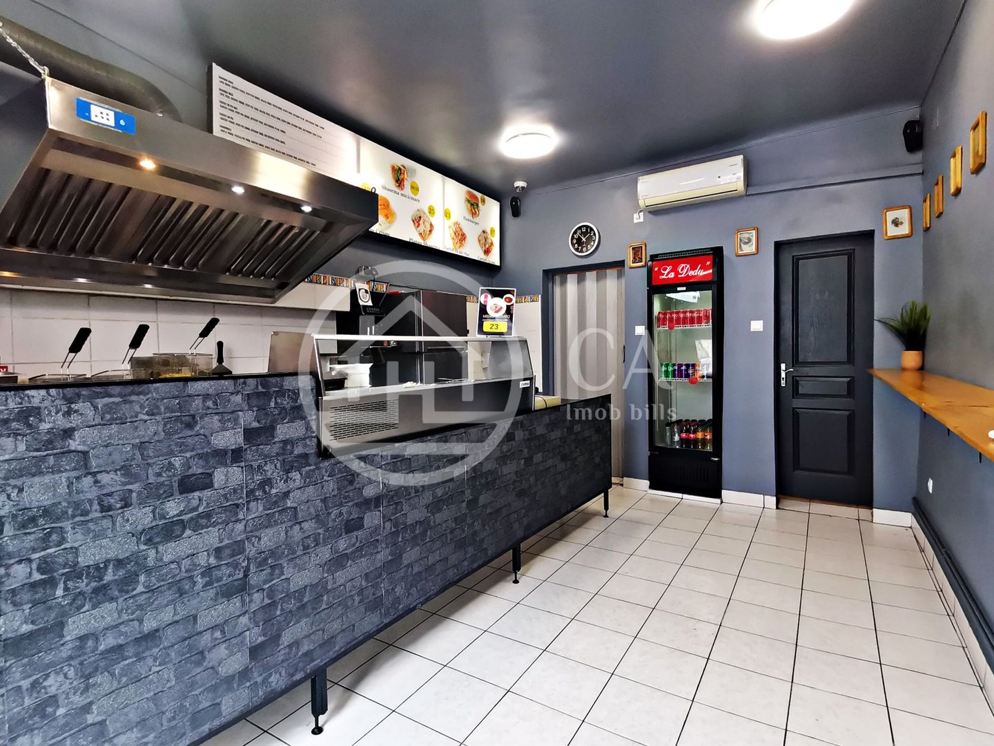 Spatiu comercial de inchiriat de tip Fast Food,  zona Decebal - Poză 1