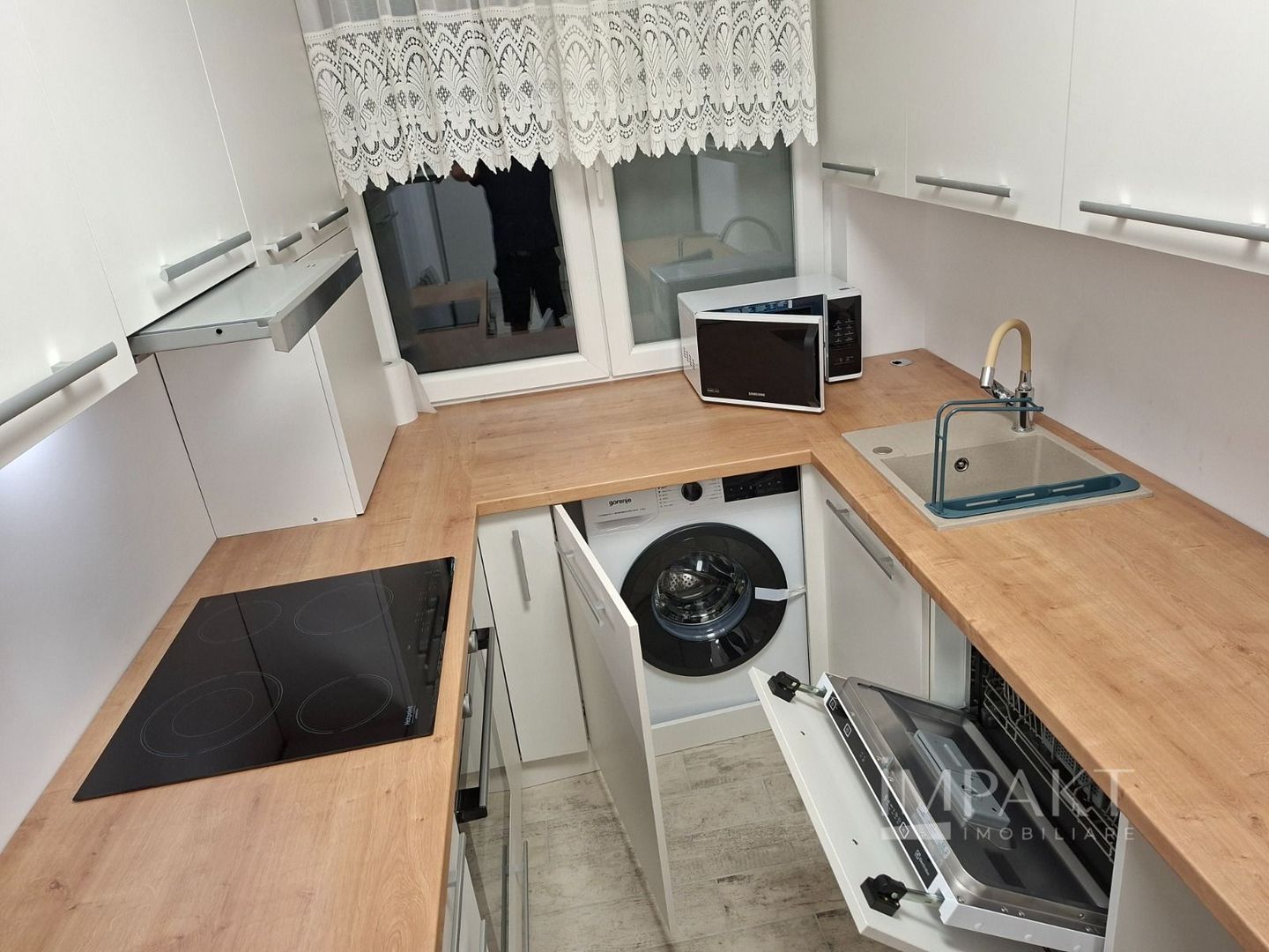 Apartament cu 3 camere de inchiriat, zona Ultracentrala - Poză 7