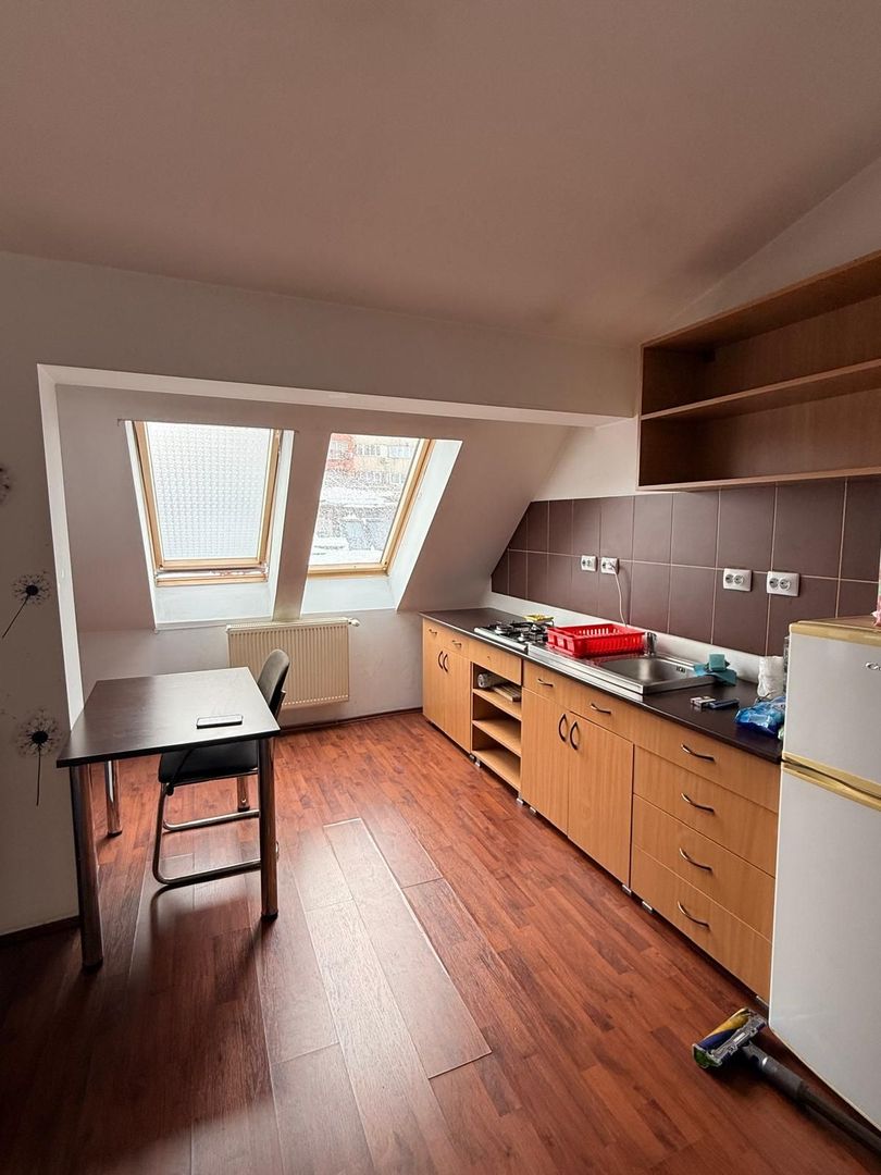 Studio modern 46 mp | Mobilat complet | Parcare subterană inclusă - Poză 8