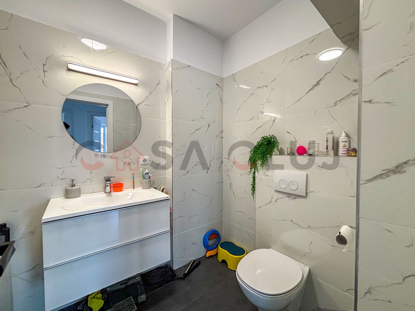 Bloc Nou - Terasa Spatioasa - 2 bai - Zona Revo Iris - Poză 13