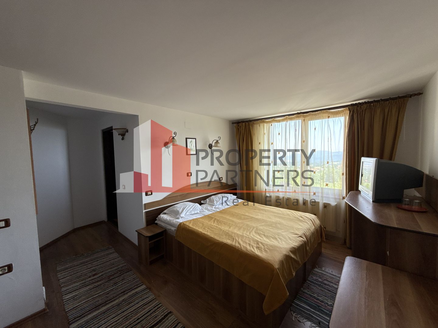 Pensiune cu vedere spectaculoasă la Bucegi și Piatra Craiului – Bradul Inalt - Poză 11