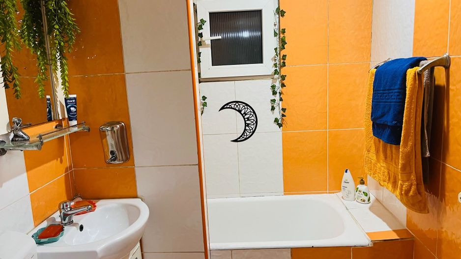 Confort inteligent! Apartament transformat in 3 camere, zona 1 Mai - Poză 20