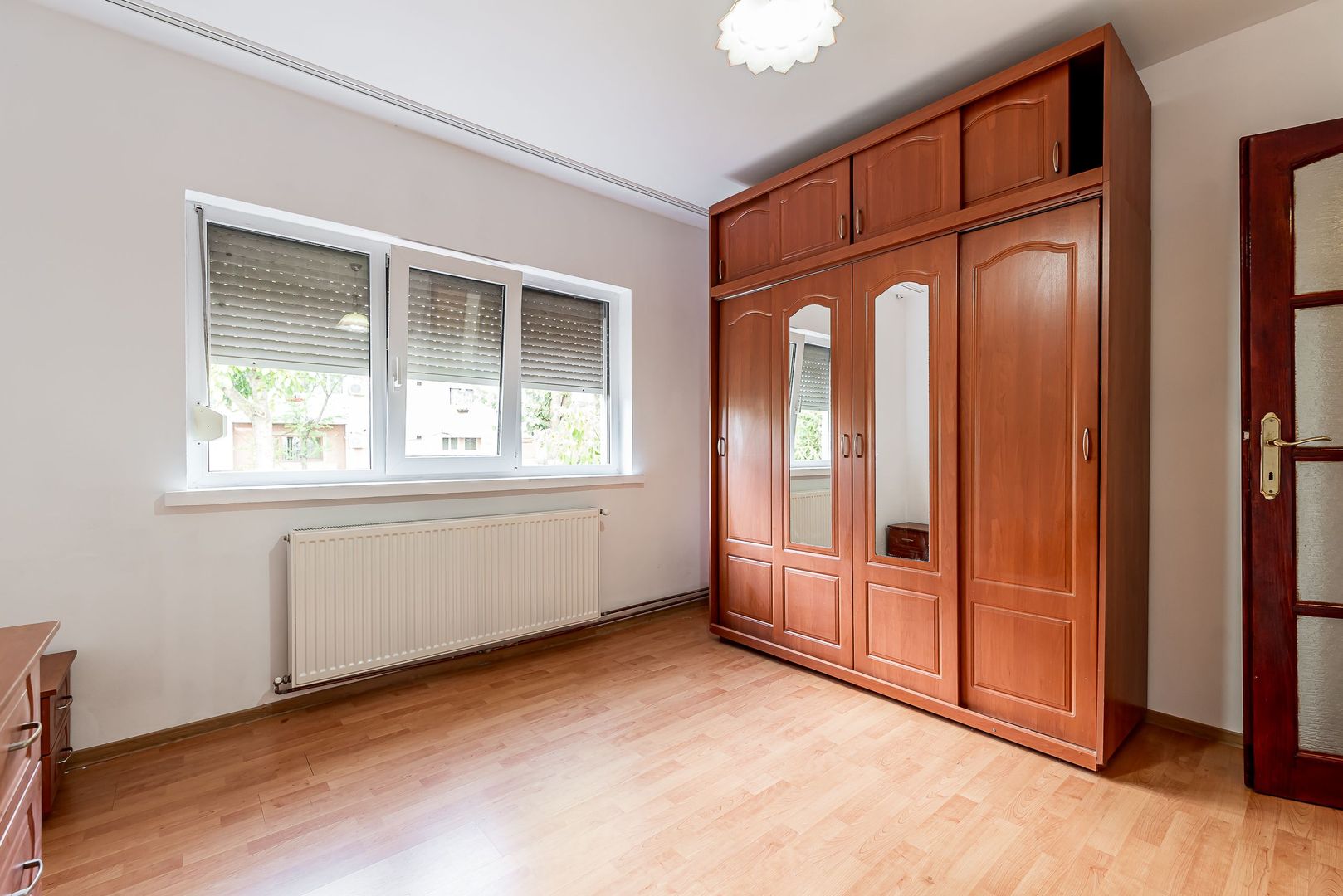 Apartament 4 camere la parter, acces direct din stradă in Micalaca - Poză 6