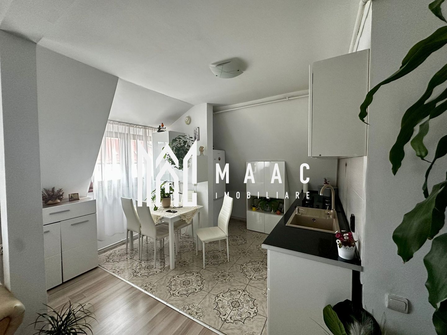 Apartament 3 camere de vânzare | Vasile Aaron, Sibiu | 61 mp, INTABULATĂ - Poză 9