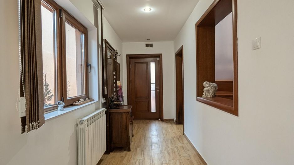 Parc Bazilescu - Str. Nuvelei 95, Casa P+M, 173 mp utili, teren 288 mp - Poză 10