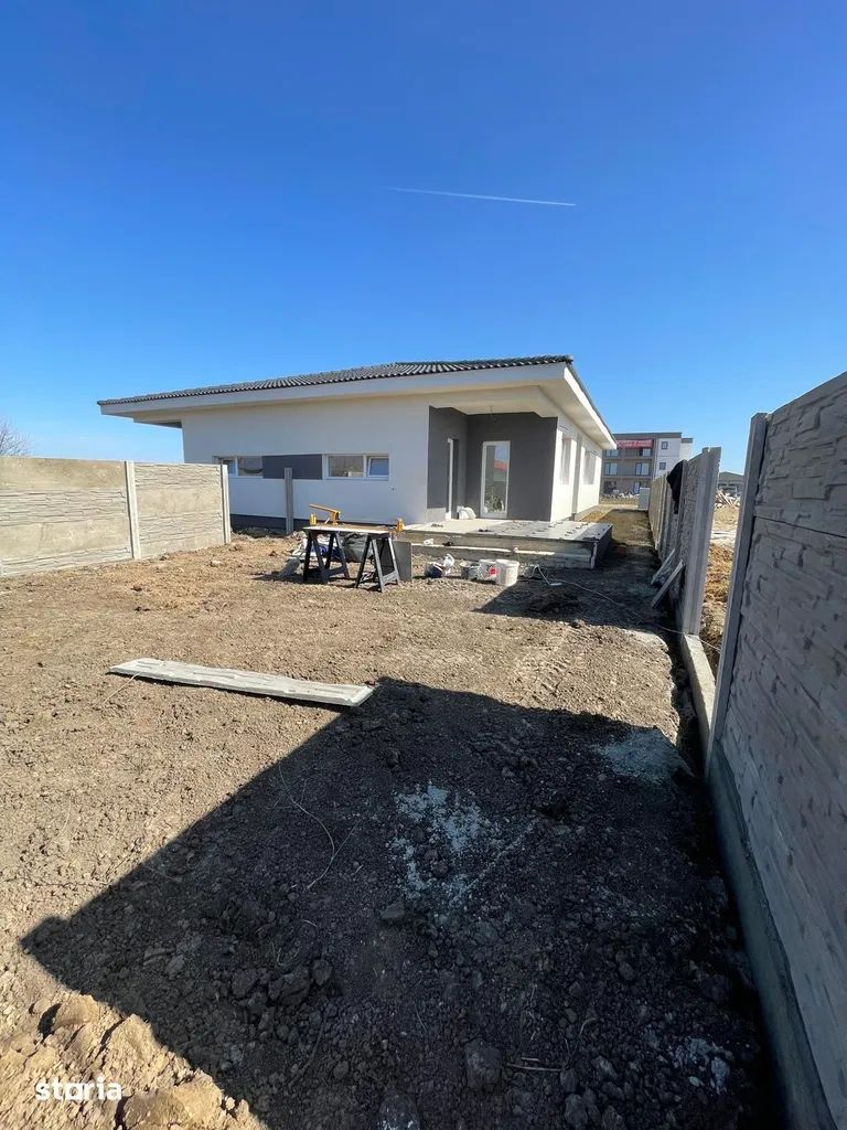 Duplex Bucovat-98000 euro+TVA - Poză 3