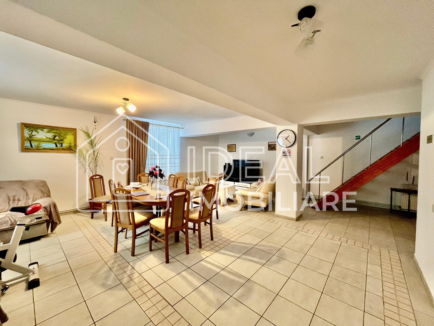 Pensiune de vânzare în Cârțișoara – investiție turistică la poalele munților - Poză 5