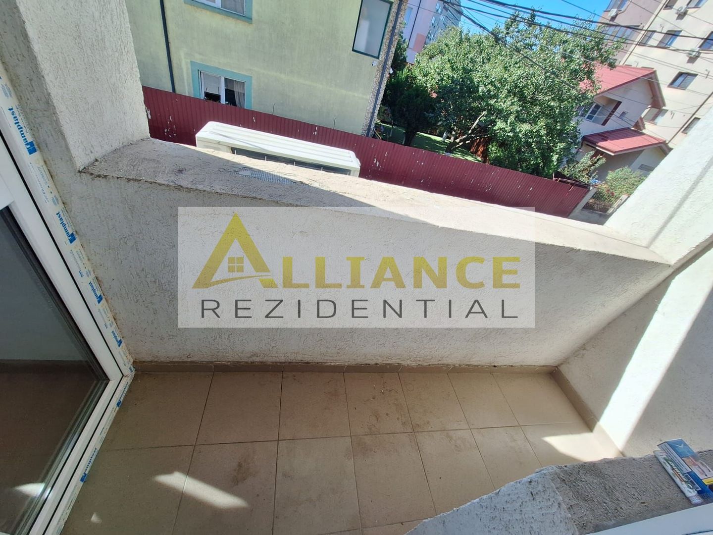 EXCLUSIVITATE - STUDIO DE VANZARE | MOBILAT UTILAT + BOXA - 78.000EUR - Poză 11