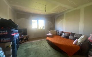 Castelu (COD 07) Casă 4 camere cu teren de 625 mp - Poză 9