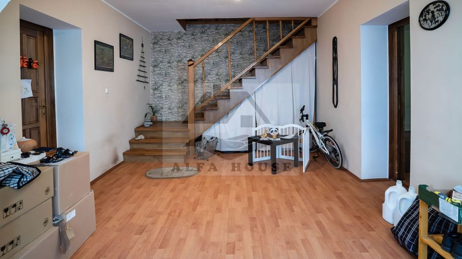 Casa individuala Sacele, 250 mp + 40 mp garaj + 556 mp curte - Poză 12