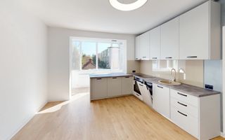 Apartament 2 camere Tractorul - Poză 2