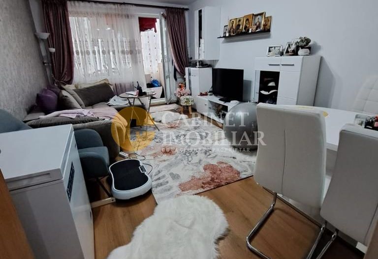 Apartament 3 camere decomandat etaj intermediar Piata Voievozilor - Poză 4