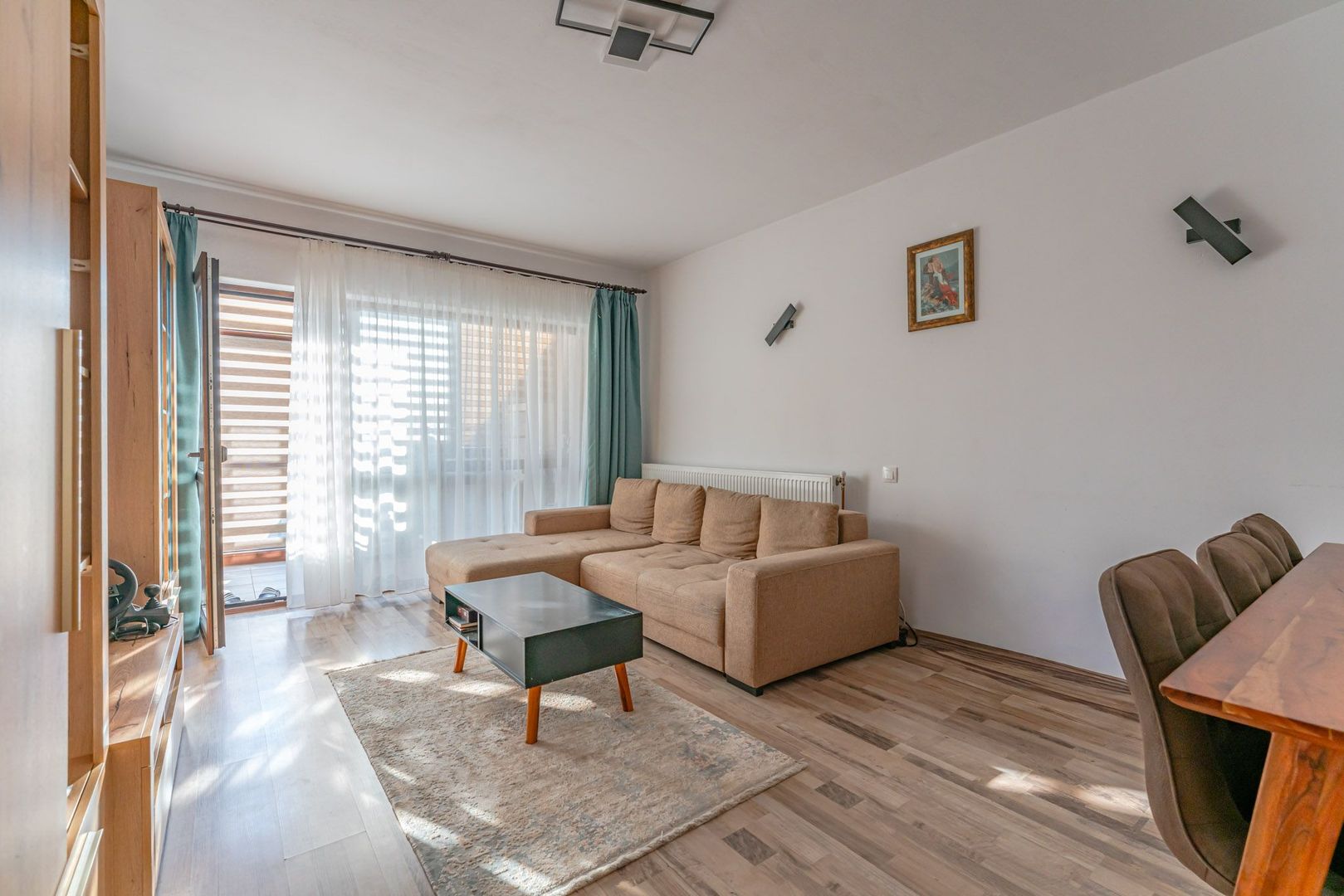 Apartament Sânpetru | 70 mp Suprafață Totală + Curte Proprie | Parcare - Poză 2