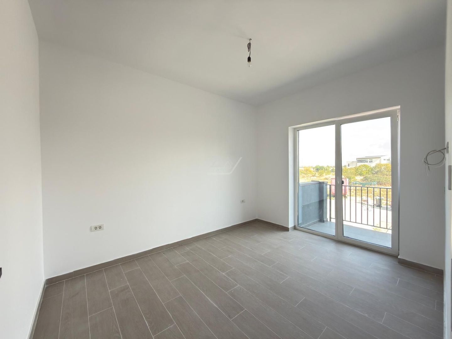 Etaj intermediar. Finisaje calitative. Loc de parcare. - Poză 4