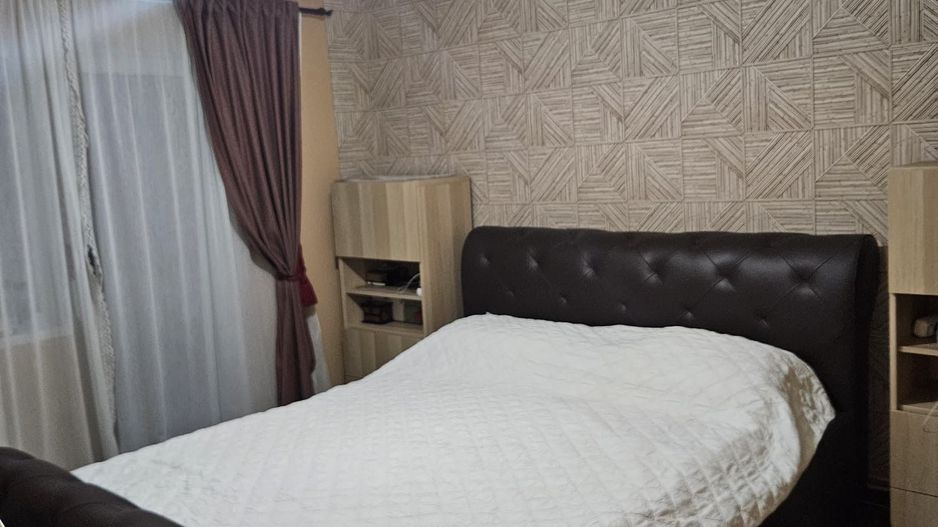 APARTAMENT 3 CAMERE LIPOVEI - Poză 13