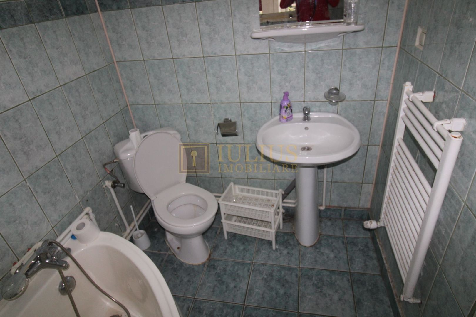 ideal pentru studenti sau o familie, cladire istorica, centrala proprie - Poză 7