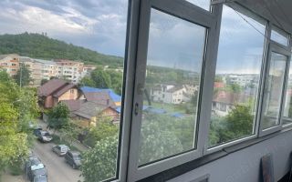 Apartament 3 camere 76 mp Nicolina 2, zugravit in 2026 - Poză 7