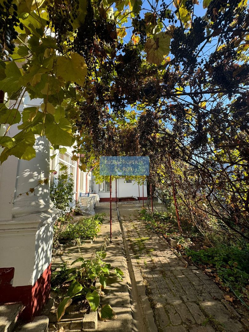 De vânzare  casă situată pe strada Mihail Sadoveanu - Poză 20