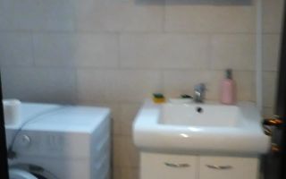 Apartament cu 2 camere de închiriat,bloc relativ nou - Poză 1