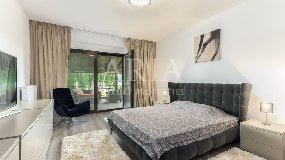 VILA SNAGOV WATERFRONT - PISCINA - PONTON 40M DESCHIDERE LA LAC - Poză 17