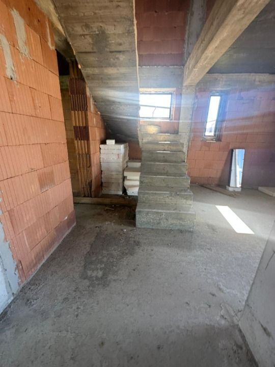 Casă individuală P+1+M Otopeni - Poză 4