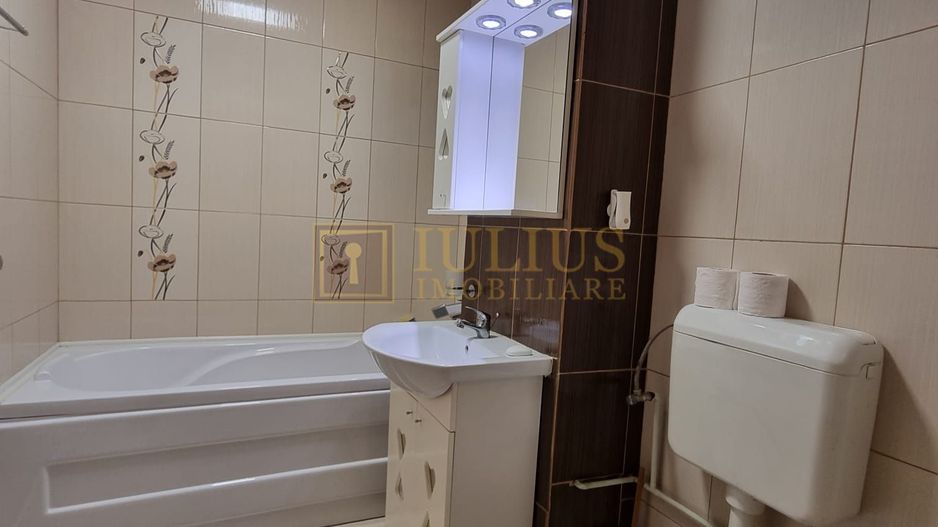 centrală proprie, aer conditionat, zonă liniștită, apartament spațios - Poză 18