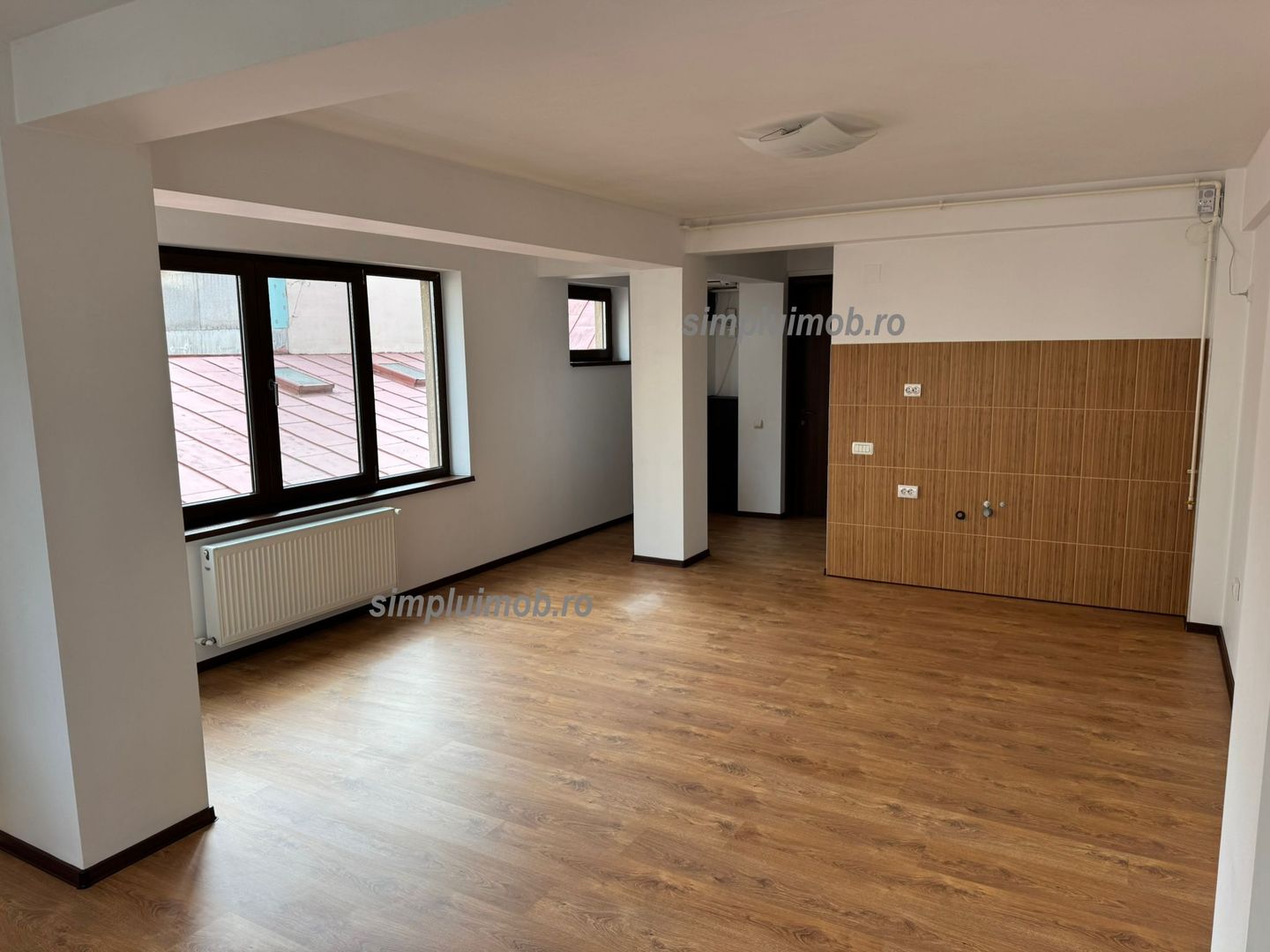 Spatiu birou cladire birouri Metrou Iancului - Poză 3